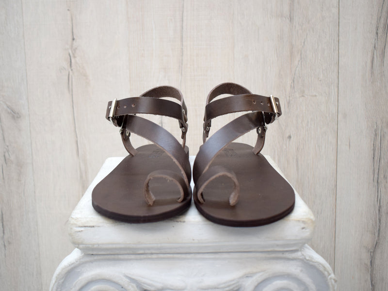 Men's Sandals with straps for your summer outfit